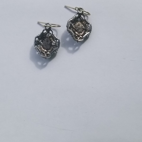Jewelry earrings - Picture 2 of 3
